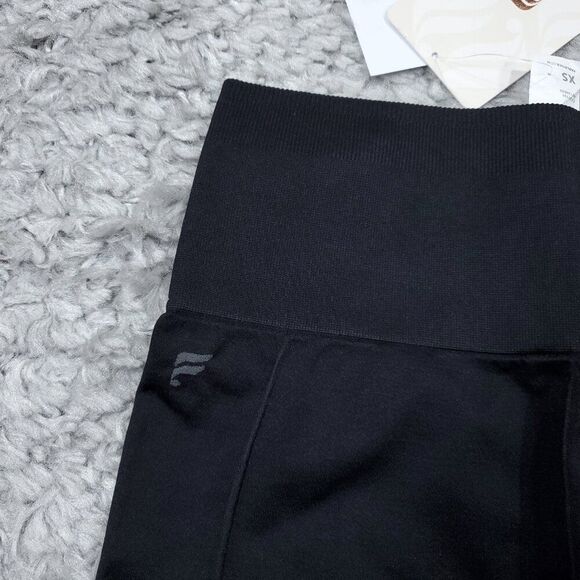 Fabletics Sync High Waisted Perforated 7/8 Leggings Cropped Size XS Black - Picture 4 of 9